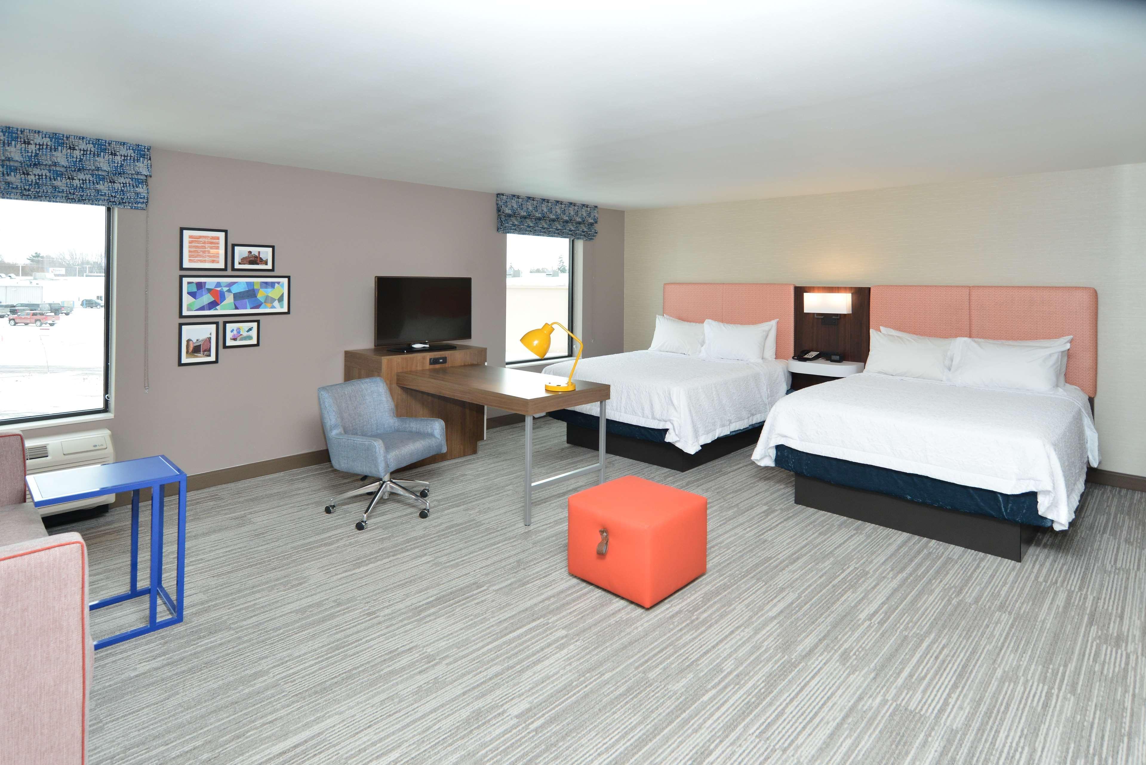 Hampton Inn&Suites Menomonie-UW Stout Extérieur photo