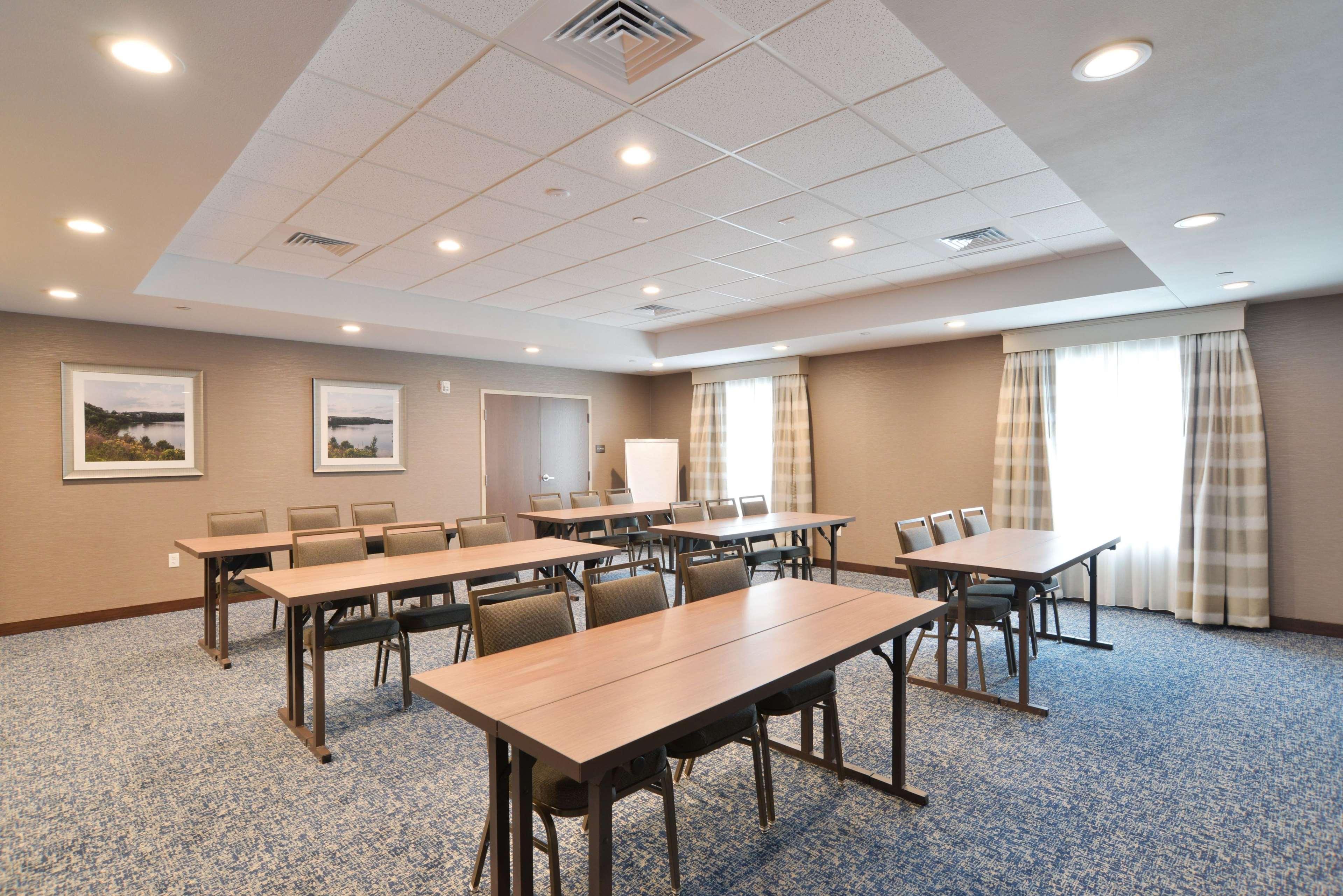 Hampton Inn&Suites Menomonie-UW Stout Extérieur photo