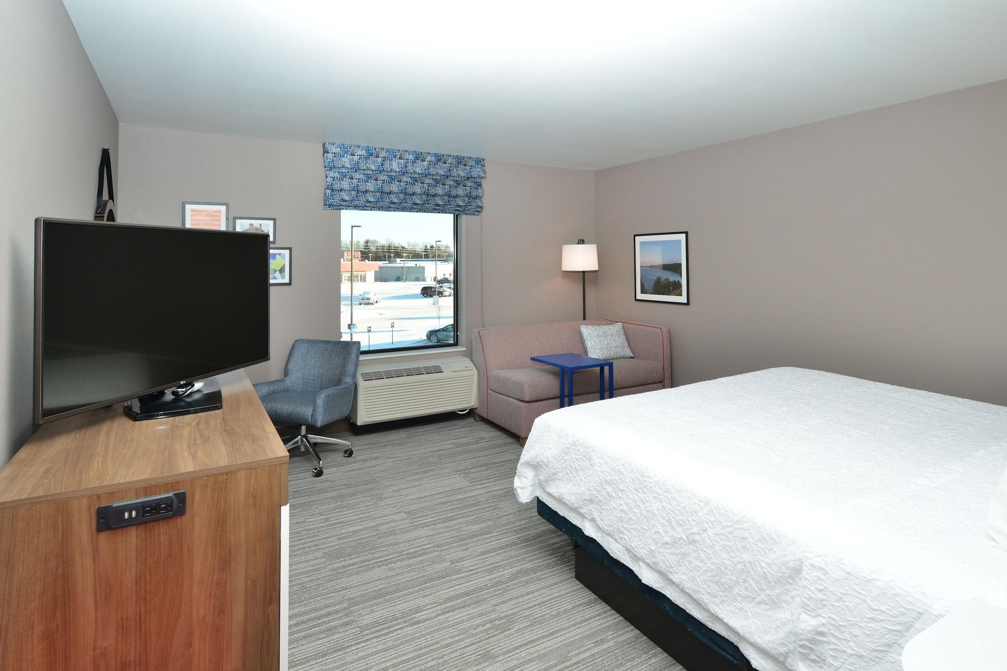 Hampton Inn&Suites Menomonie-UW Stout Extérieur photo
