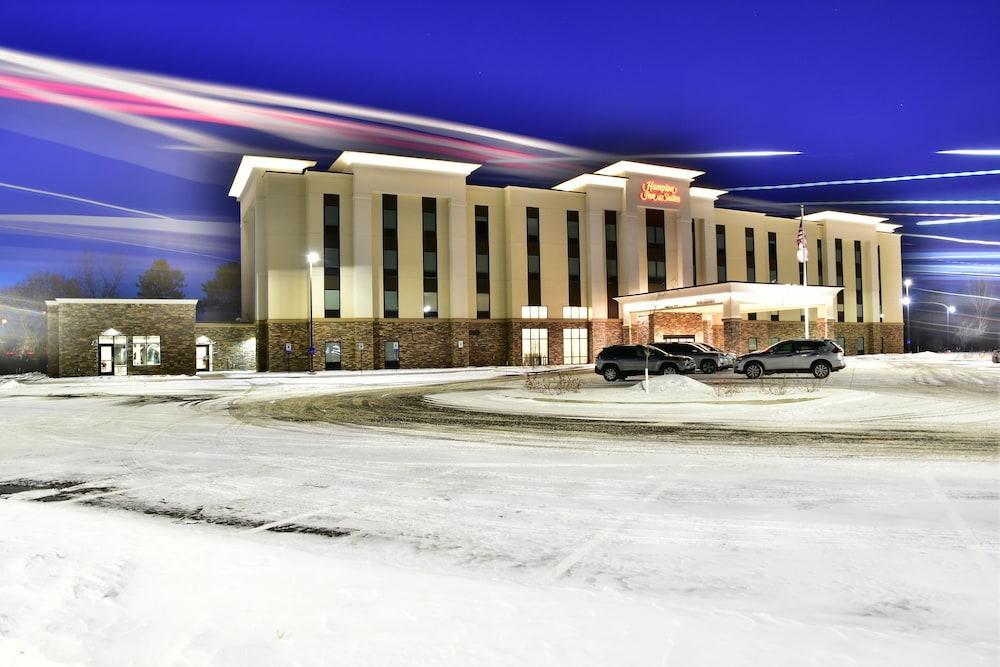 Hampton Inn&Suites Menomonie-UW Stout Extérieur photo