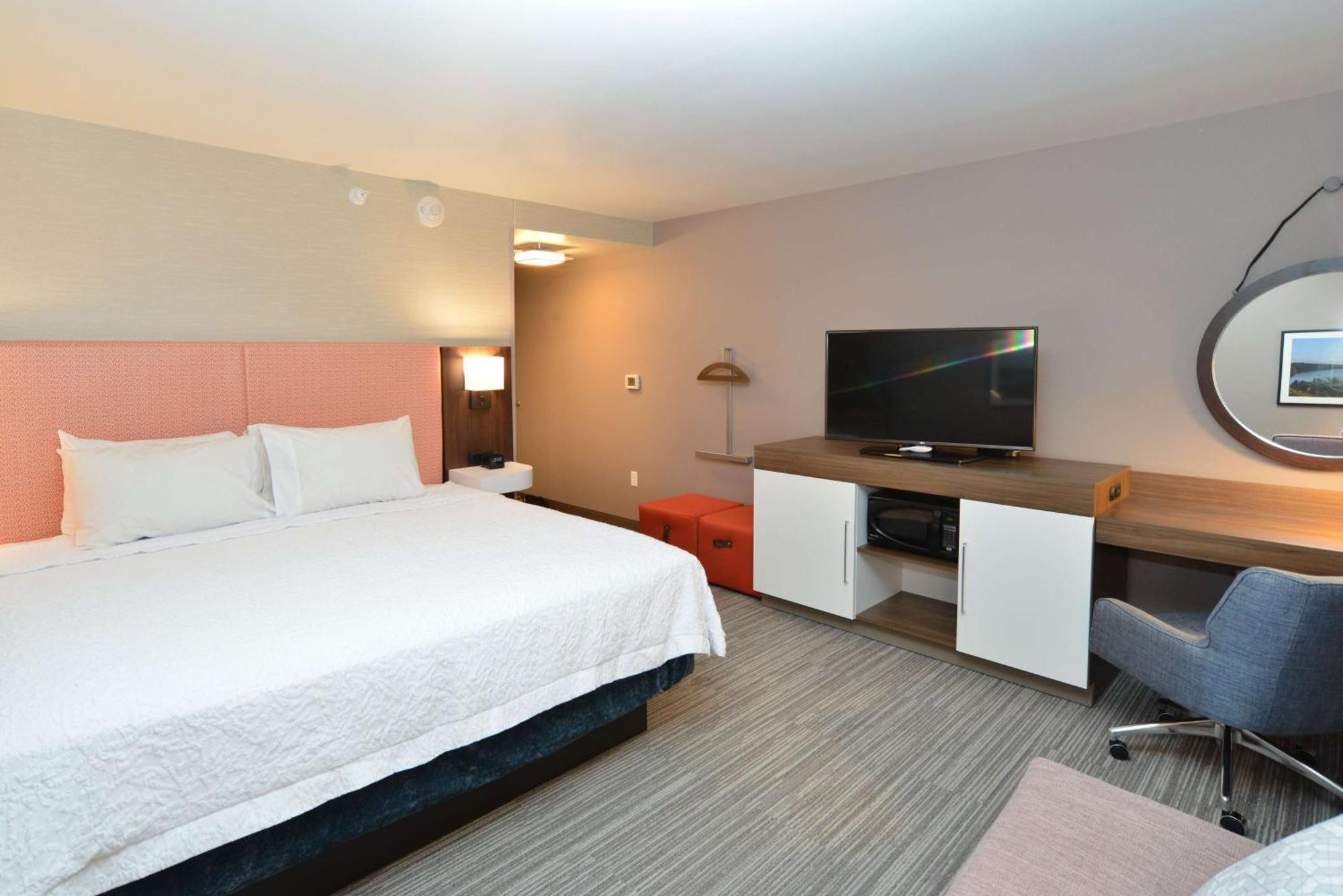 Hampton Inn&Suites Menomonie-UW Stout Extérieur photo