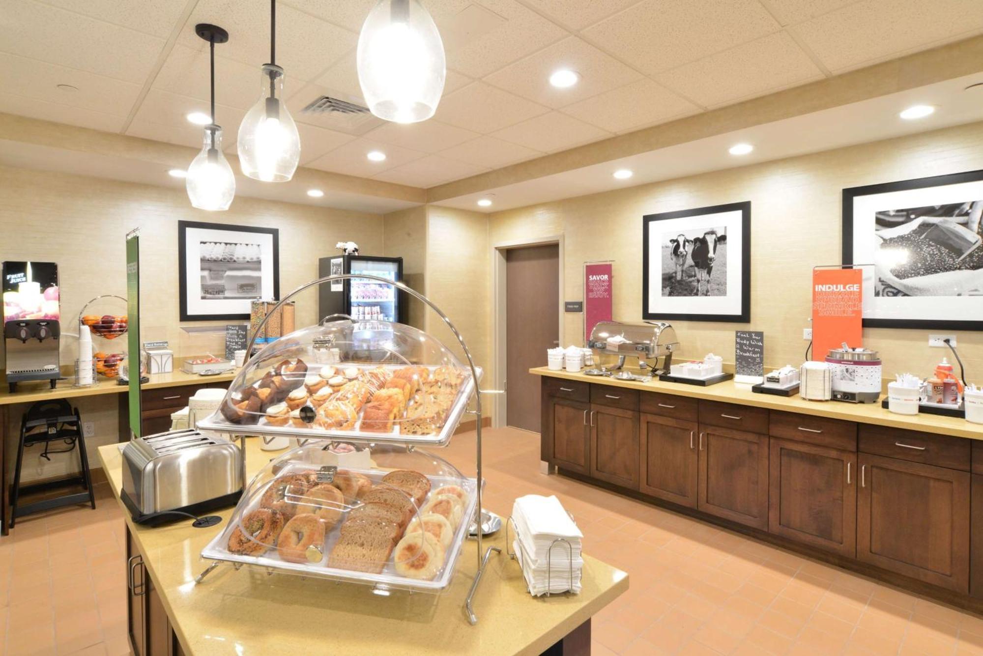Hampton Inn&Suites Menomonie-UW Stout Extérieur photo