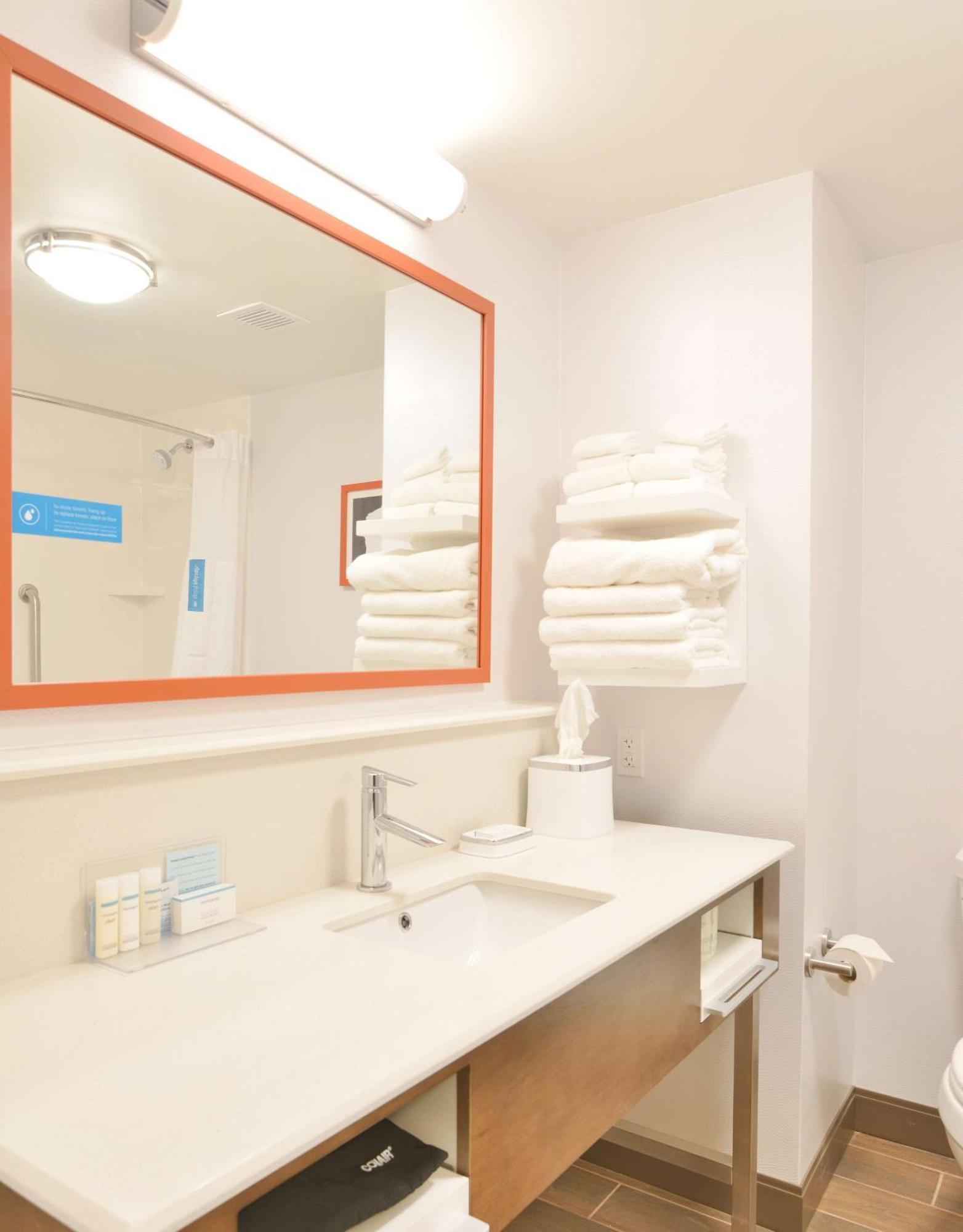 Hampton Inn&Suites Menomonie-UW Stout Extérieur photo