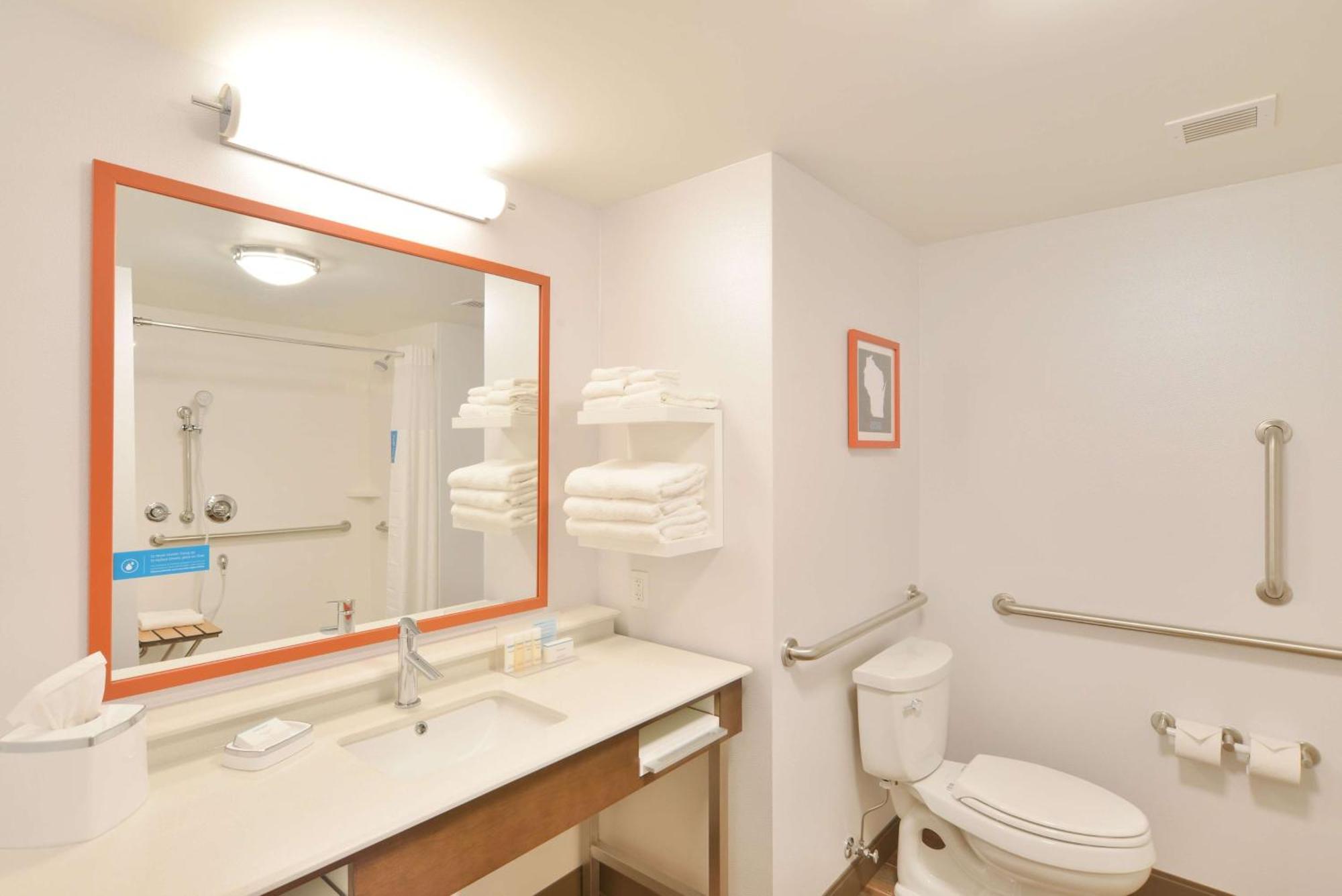 Hampton Inn&Suites Menomonie-UW Stout Extérieur photo