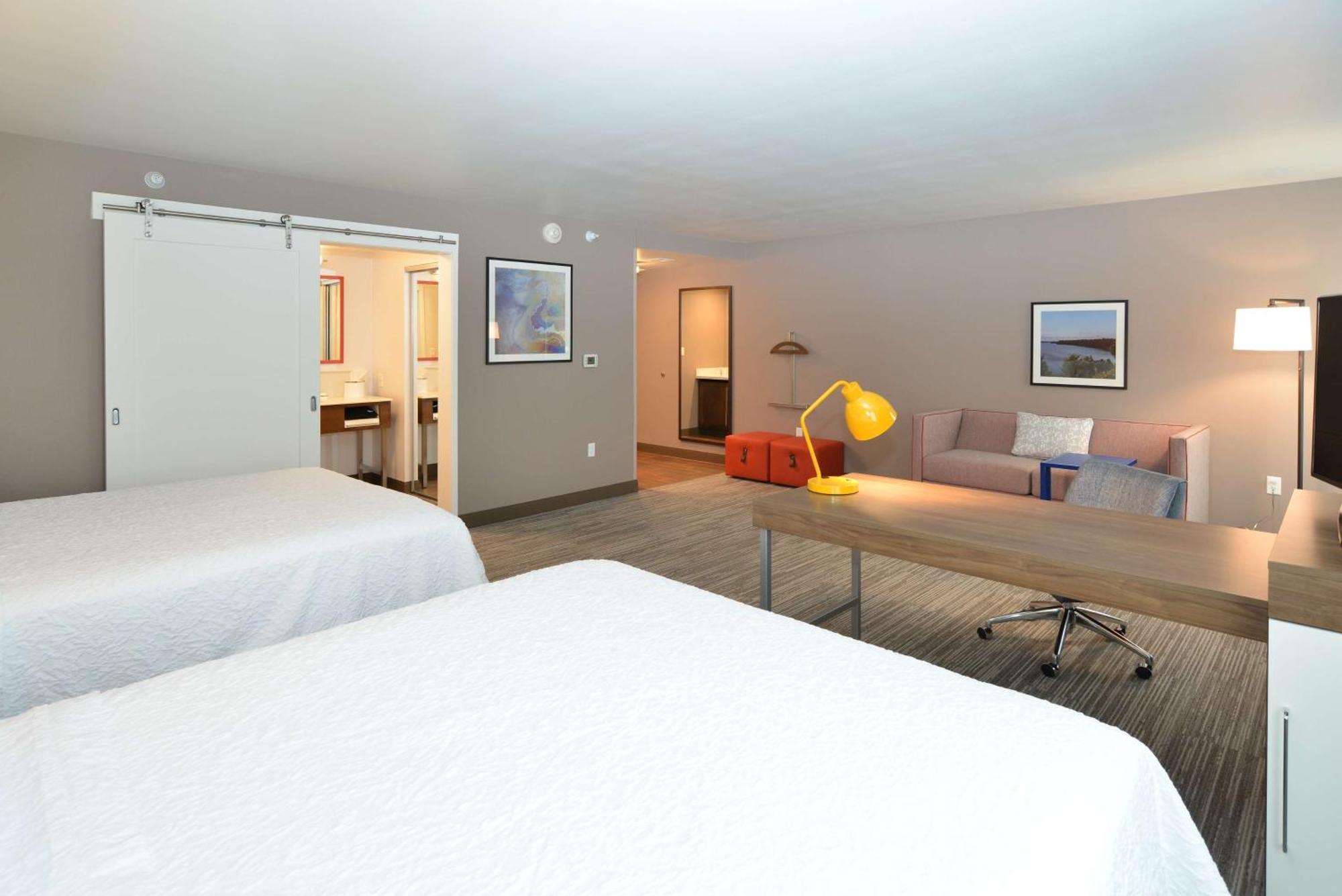 Hampton Inn&Suites Menomonie-UW Stout Extérieur photo